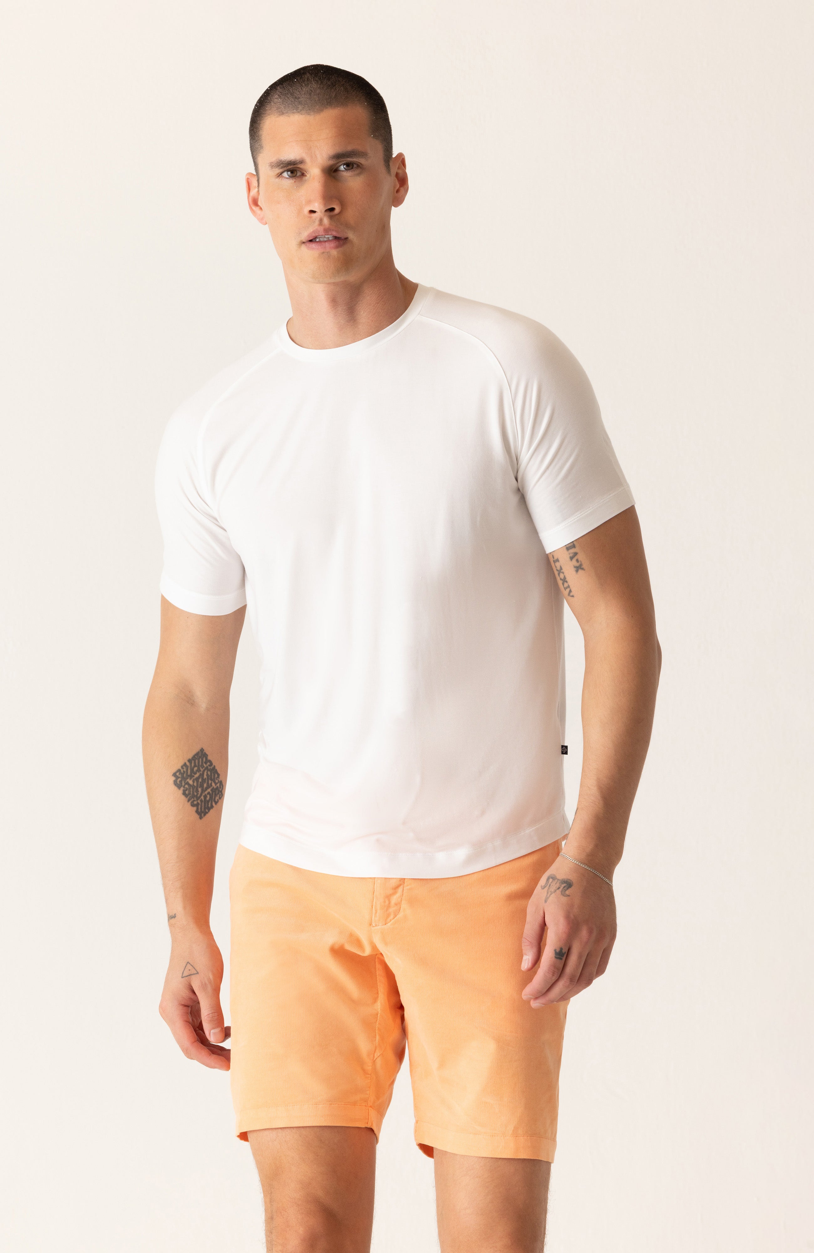 Short Sleeve Raglan Scallop Crew T-Shirt In Soft Techno Jersey