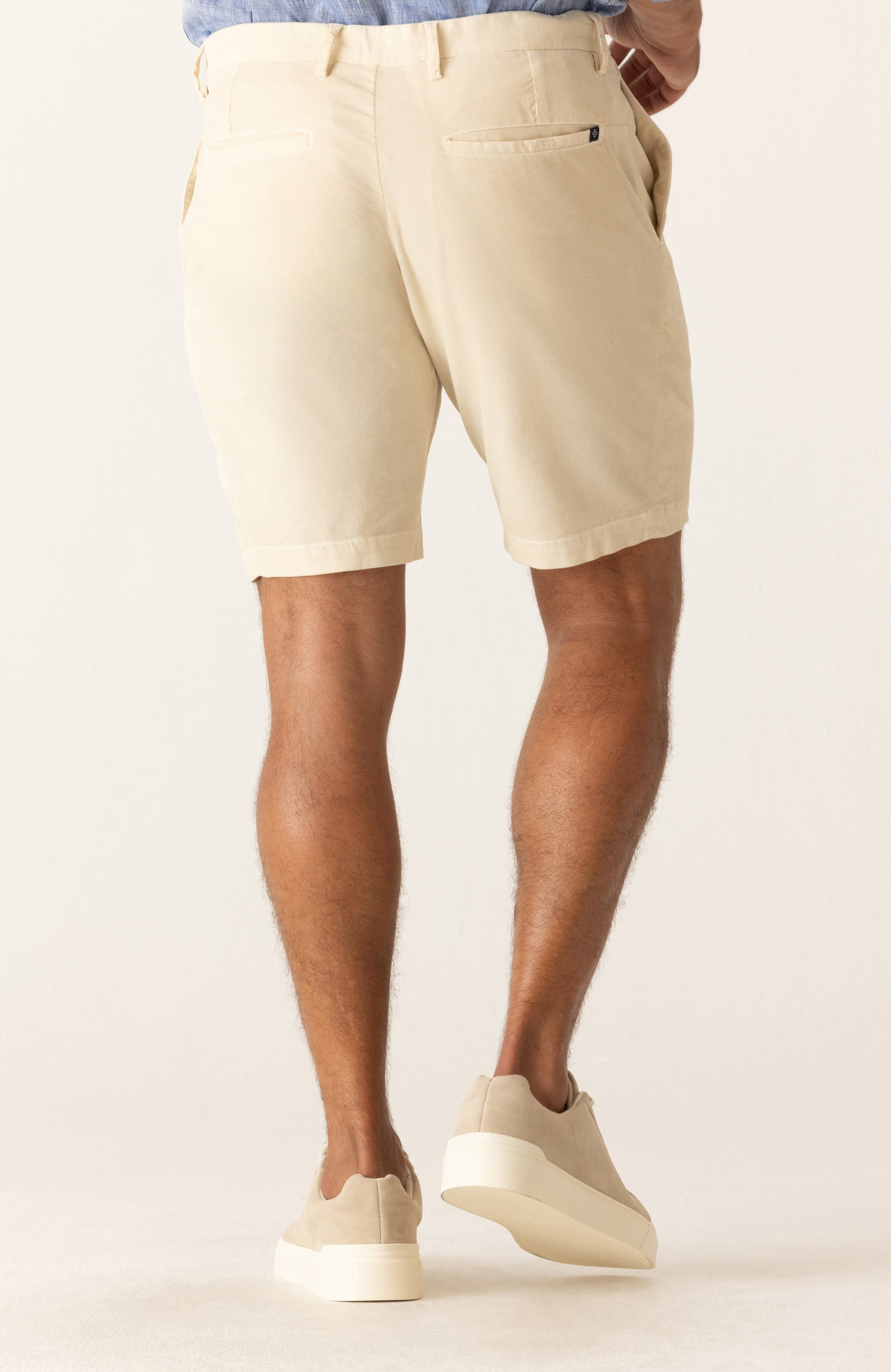 Galaxy Bermuda In Stretch Cloud Corduroy Hover